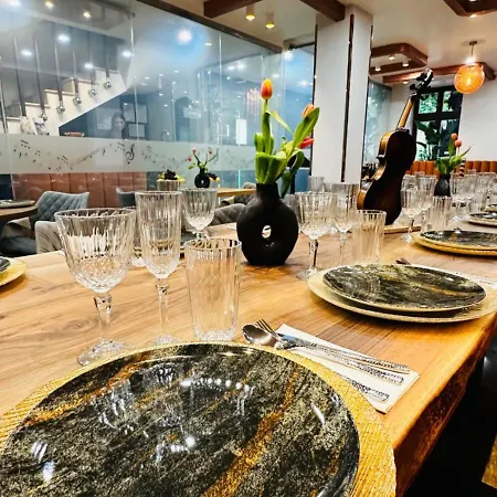 & Restaurant Levoslav House