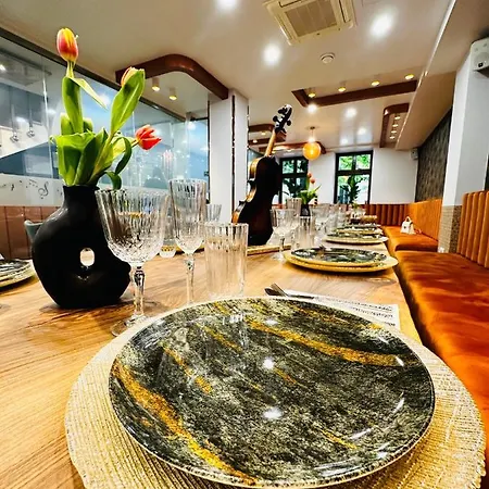 & Restaurant Levoslav House Hotel 4*