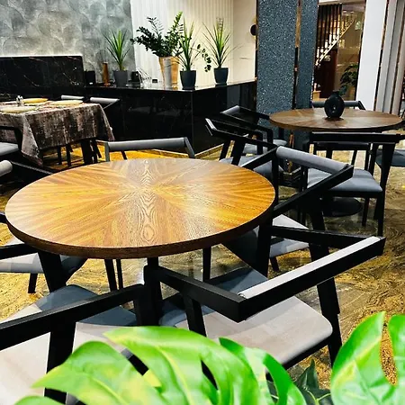 & Restaurant Levoslav House Sibiu