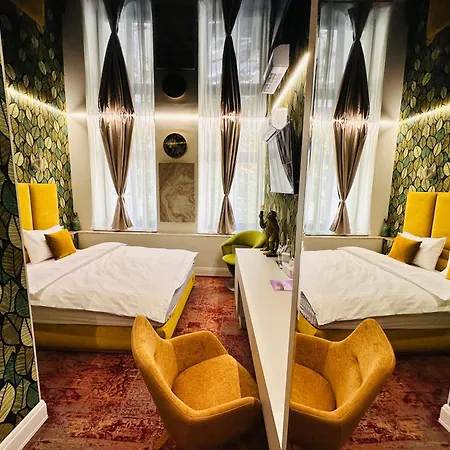 Hotel & Restaurant Levoslav House 4*