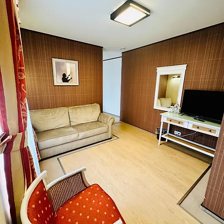 & Restaurant Levoslav House Hotel