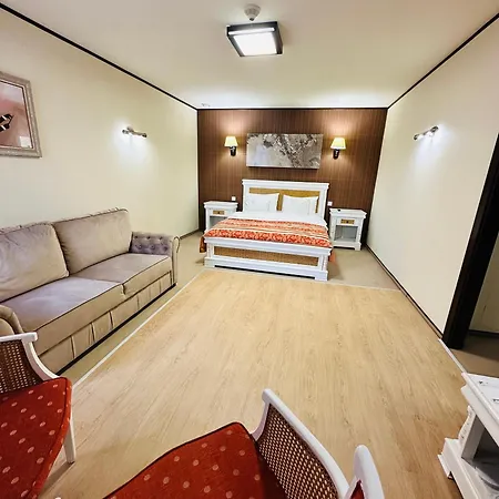 & Restaurant Levoslav House Hotel