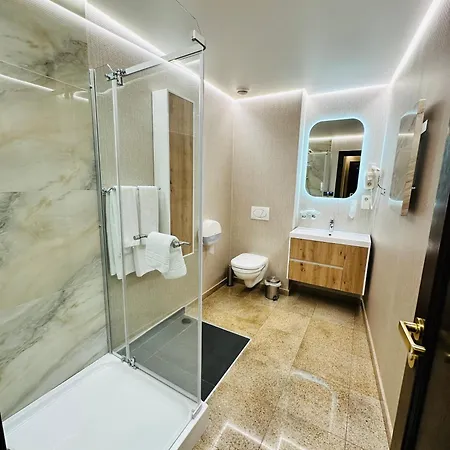 & Restaurant Levoslav House Hotel 4*
